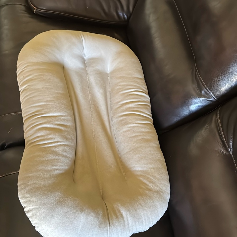Snuggle Me Organic co sleeper pillow